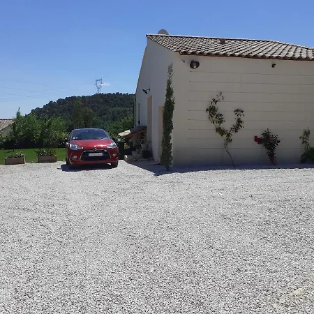 La Vivienda Bed & Breakfast